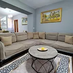 Jon\'S Apartment